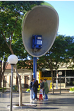 Orelhão gigante no parque central de Itu